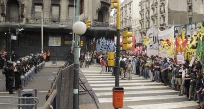 Deodoro Roca, la UBA y una batalla abierta