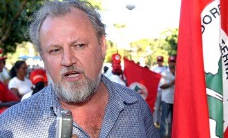 “La política brasilera fue secuestrada por las grandes empresas”