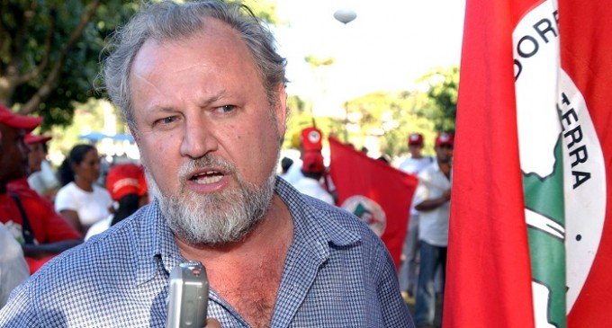 “La política brasilera fue secuestrada por las grandes empresas”