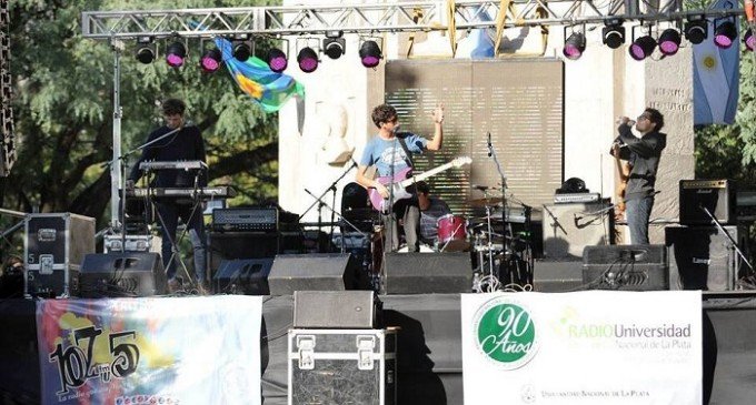 Festejo por los 90 años de Radio Universidad en La Plata