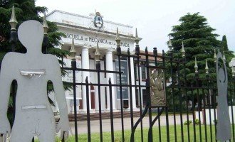 Son 74 represores prófugos, los vinculados a lesa humanidad