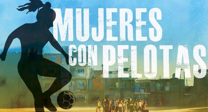 Mujeres con pelotas: el derecho a jugar en medio de la fiebre mundialista