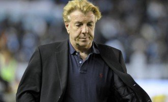 Racing se queda sin Mostaza