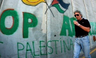 Waters sigue rompiendo la pared