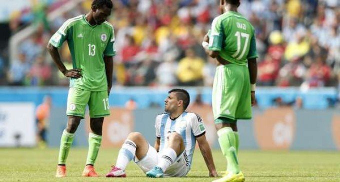 El Kun Agüero complicado por un desgarro