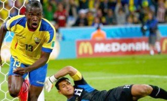 Ecuador se lo dio vuelta a Honduras y todavía sueña