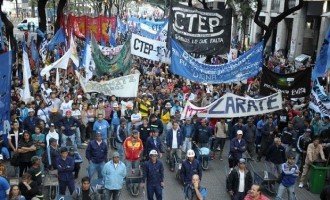 Proemplear y otra negación de la economía popular
