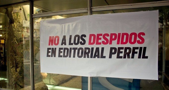 Despidos y causas penales contra trabajadores de Perfil