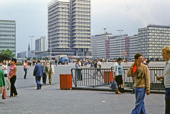 1980. Plaza Alexanderplatz, Berlín