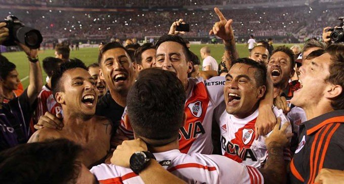 En un intenso partido, River le ganó a Boca y llegó a la final de la Sudamericana