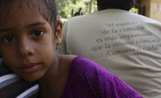“Un galope que usa cartel de revolución”