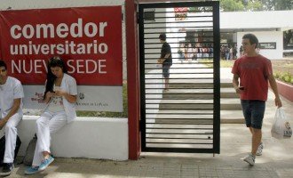 Estudiantes denuncian el aumento de precios en el Comedor Universitario de La Plata