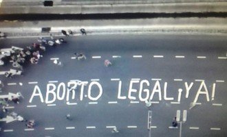 Contundente movilización por los derechos de las mujeres