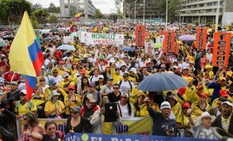 Colombia: Docentes llevan una semana de paro nacional
