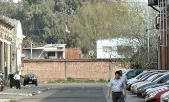 La agresión a Víctor Hugo Morales y el famoso “muro de Clarín”