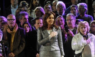 “Vendrán muchos 25 de Mayo más donde el pueblo se volcará a la Plaza“