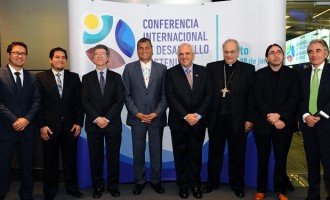 Rafael Correa llama a crear una Corte Internacional de Justicia Ambiental
