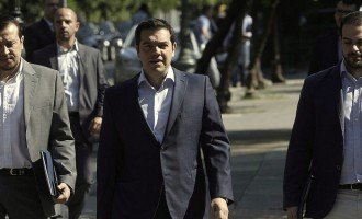 En Bruselas se negocia el futuro de Grecia