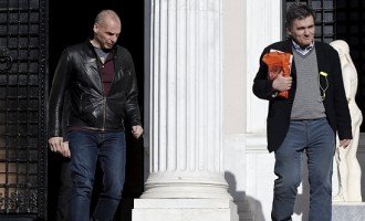 Grecia después del referéndum: Entre renuncias y negociaciones