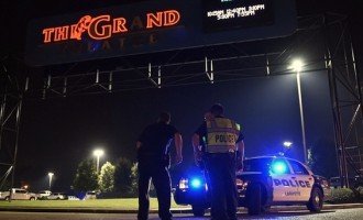 Tres muertos y siete heridos en un tiroteo en un cine de Estados Unidos