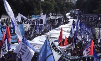Movilización de la CTEP por trabas en el acceso al monotributo social