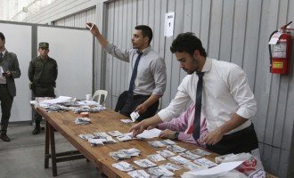 Manzur pasó al frente y la oposición se retira del recuento en Tucumán