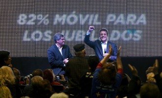 Massa celebró el anuncio de Scioli sobre el 82% móvil