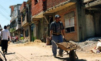 “Hace décadas hay barrios sin gas, sin luz, sin red cloacal”