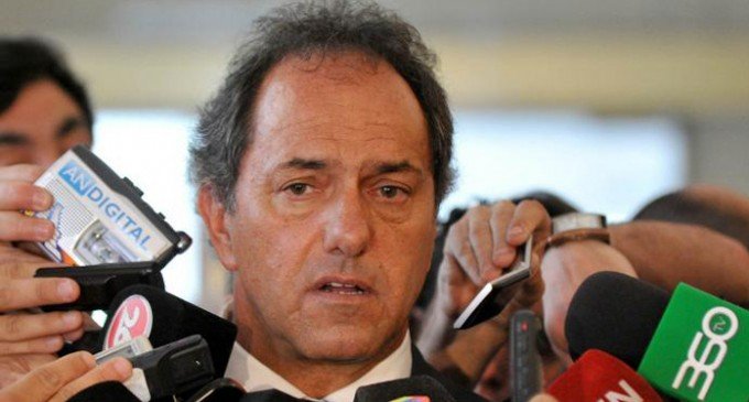 Daniel Scioli: “¿Por qué no hablan más los economistas de Macri?”