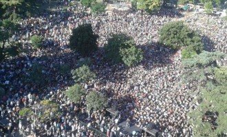 Kicillof habló ante miles de personas en el Parque Centenario