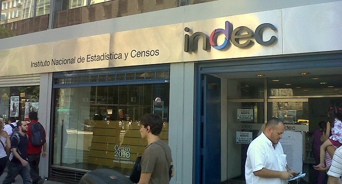 Acto por la reincorporación de 51 despedidos del Indec