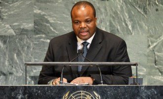 Mswati III: el monarca millonario del reino del SIDA y la pobreza
