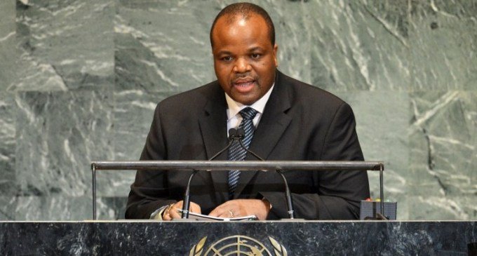 Mswati III: el monarca millonario del reino del SIDA y la pobreza