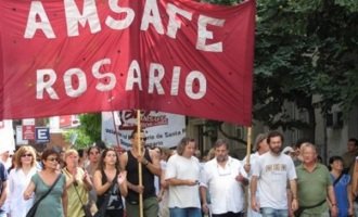 Docentes, estatales y profesionales de la salud paran en Santa Fe