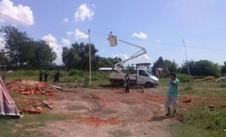 Desalojan con topadoras barrio de la comunidad boliviana en Ciudad Evita