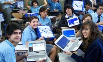 Mil despidos y el fin del programa Conectar Igualdad