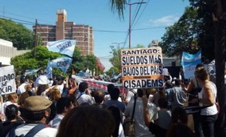 Docentes de Santiago del Estero continúan de paro