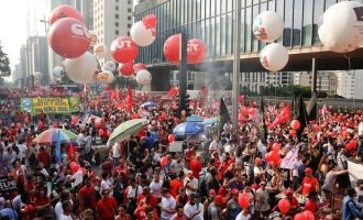 Dilma Rousseff: “Este es un golpe contra la democracia y el trabajador”