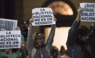 Diez escritores y escritoras sobre la designación de Manguel en la Biblioteca Nacional