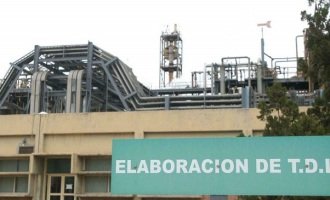 Suspenden trabajadores en una Petroquímica por la apertura de importaciones