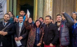 Se resistió el desalojo de 20 familias en Constitución (fotos)