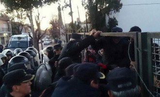 Desalojo en Industrias RB: “Vamos a recuperar la fábrica”