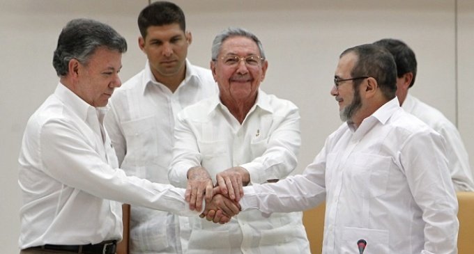 Colombia: acuerdo de cese al fuego definitivo entre el gobierno y las FARC-EP