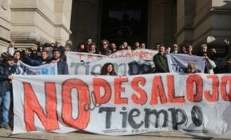 “A Szpolski lo aguantaron un año y a nosotros nos quieren desalojar”