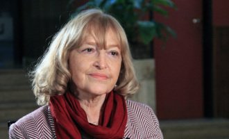 Adriana Puiggrós: “Las grandes corporaciones intervienen en la educación pública”