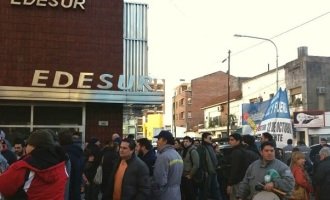 “El servicio es así por culpa de Edesur, no de los trabajadores”