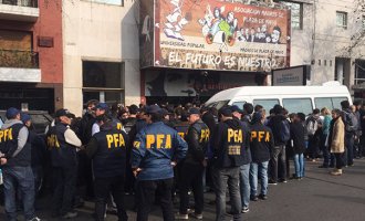 Orden de detención para Hebe de Bonafini y allanamiento a la sede de Madres