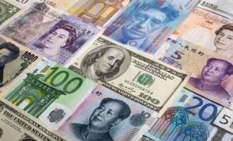 Bloomberg, la libra y el peso argentino