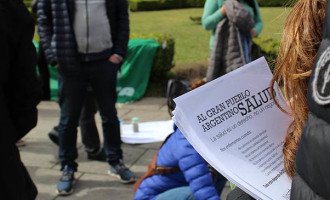 Carpa Blanca en defensa de la Salud Pública