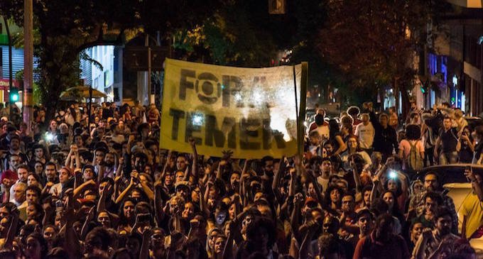 #LutarSempre: miles de personas en Brasil rechazan el golpe de Estado